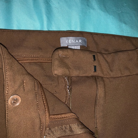 Stretchy brown/dark tan capris - Picture 2 of 4